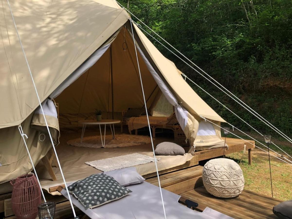 Camping Moulin De Chaules Saint-Constant 外观 照片