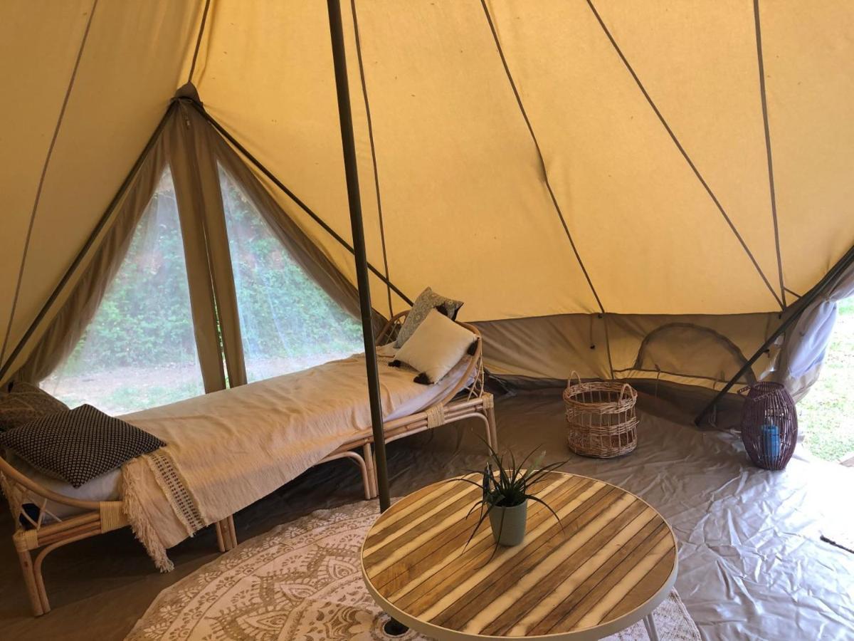 Camping Moulin De Chaules Saint-Constant 外观 照片