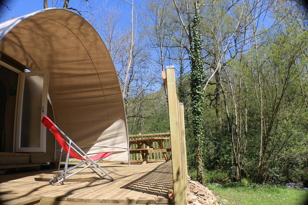 Camping Moulin De Chaules Saint-Constant 外观 照片