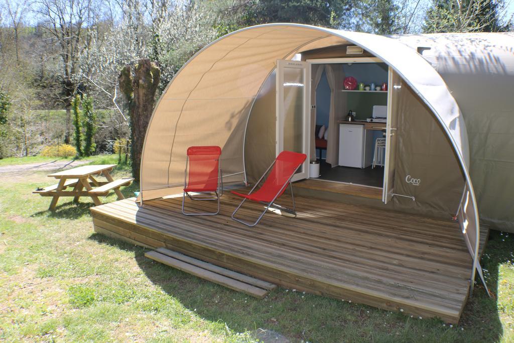 Camping Moulin De Chaules Saint-Constant 外观 照片